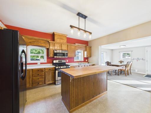 418 1st Avenue SW, Melrose, MN 56352