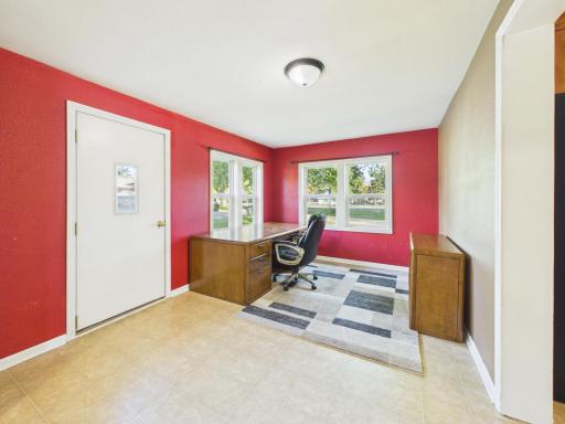418 1st Avenue SW, Melrose, MN 56352