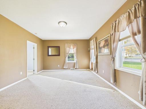 418 1st Avenue SW, Melrose, MN 56352