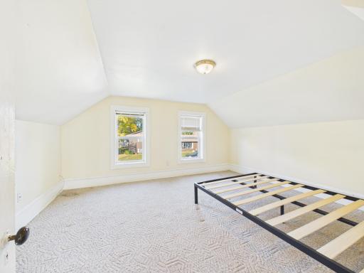 418 1st Avenue SW, Melrose, MN 56352