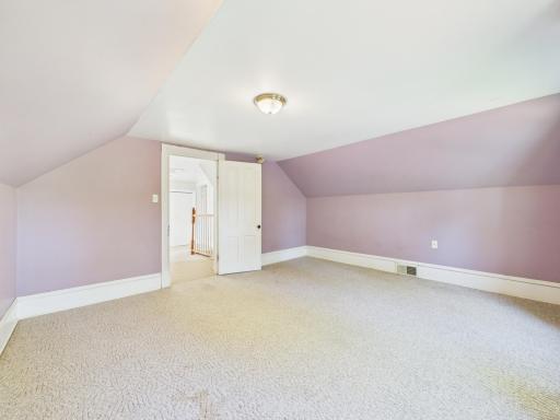 418 1st Avenue SW, Melrose, MN 56352