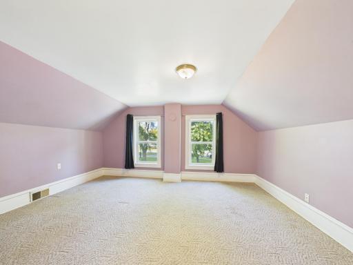 418 1st Avenue SW, Melrose, MN 56352