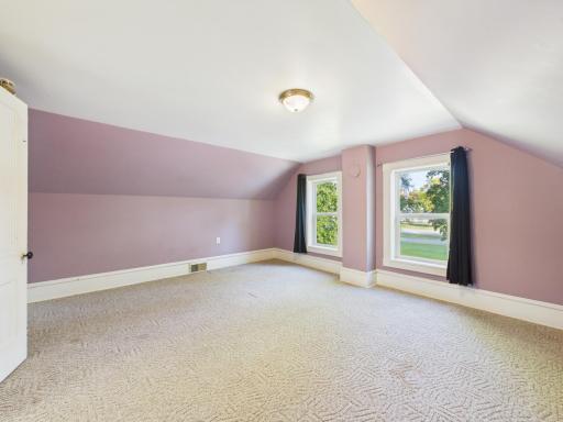 418 1st Avenue SW, Melrose, MN 56352