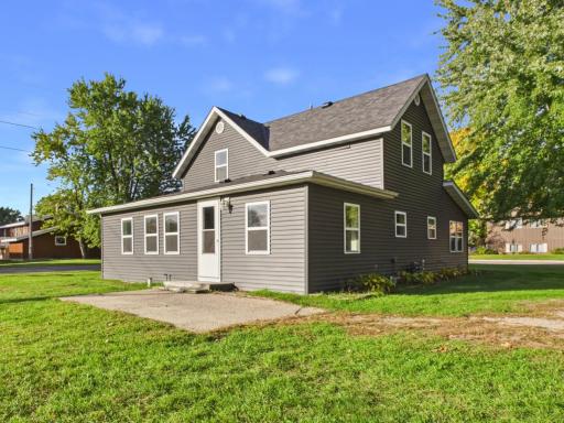 418 1st Avenue SW, Melrose, MN 56352