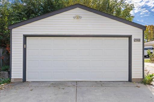 2908 32nd Avenue S, Minneapolis, MN 55406
