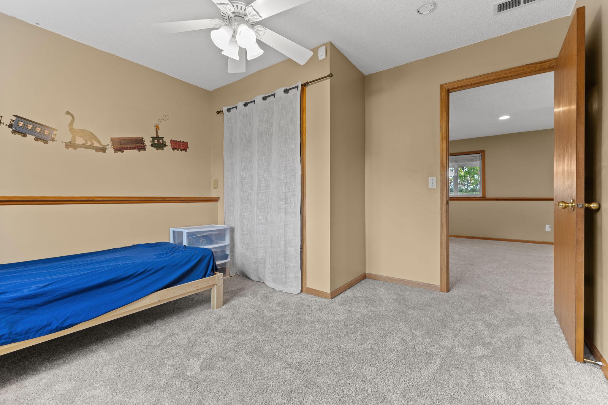 Vivid Spaces_205 Carissa Ln SW,_032.jpg