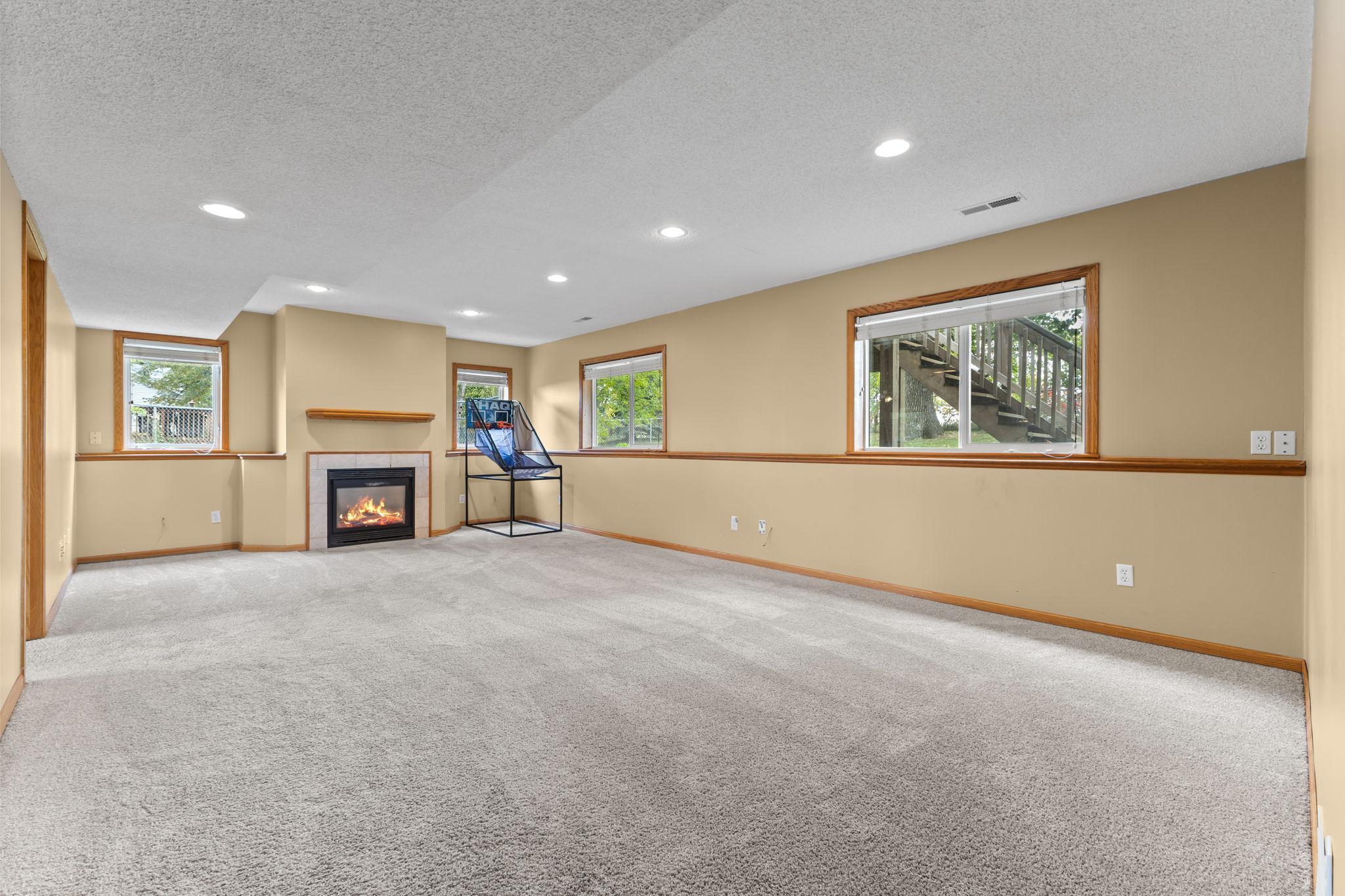 Vivid Spaces_205 Carissa Ln SW,_023.jpg