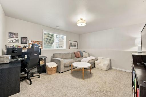 2136 Allison Lane W, West Fargo, ND 58078