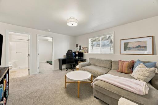 2136 Allison Lane W, West Fargo, ND 58078