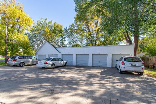 808 11th Street N, Moorhead, MN 56560