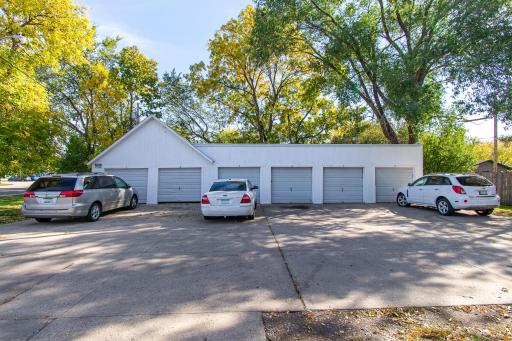 808 11th Street N, Moorhead, MN 56560