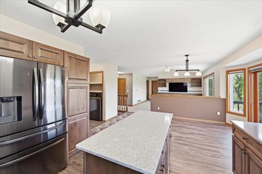 Large center island provide additional prep space.