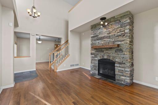 7756 Buttercup Court, Chanhassen, MN 55317
