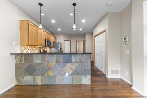 7756 Buttercup Court, Chanhassen, MN 55317