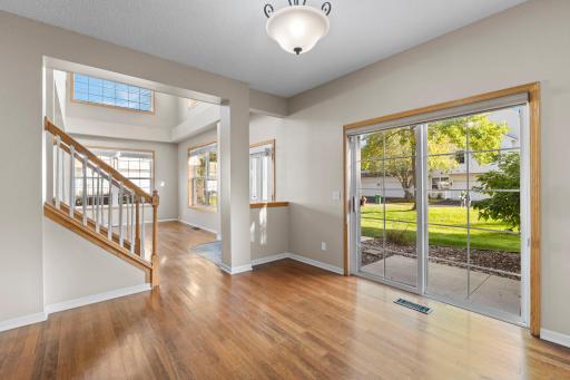 7756 Buttercup Court, Chanhassen, MN 55317