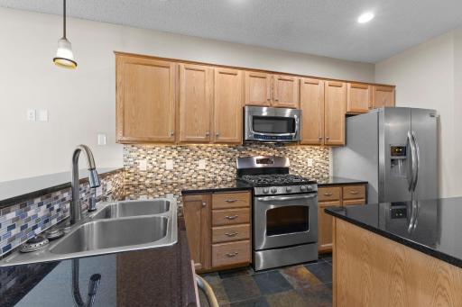 7756 Buttercup Court, Chanhassen, MN 55317