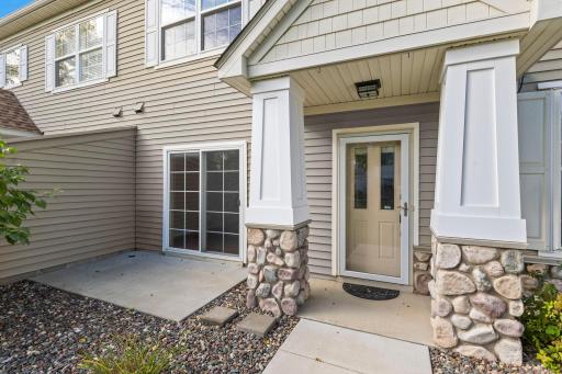 7756 Buttercup Court, Chanhassen, MN 55317
