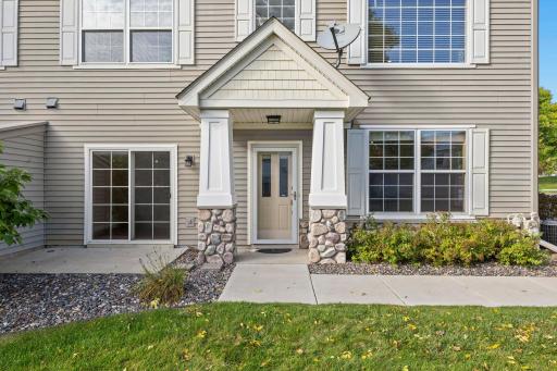 7756 Buttercup Court, Chanhassen, MN 55317