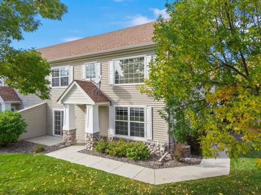 7756 Buttercup Court, Chanhassen, MN 55317