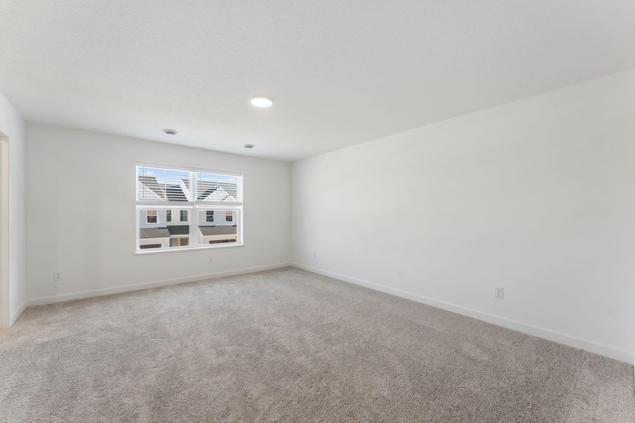 Nestled on the top floor, the private owner’s suite boasts a spacious bedroom to provide restful nights and a tranquil haven for relaxation, complemented by an en-suite bathroom and large walk-in closet.