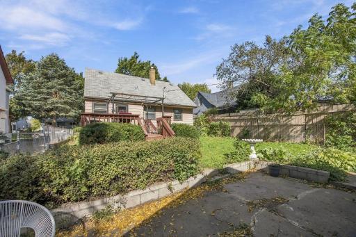 22-web-or-mls-920_Magnolia_Ave_E_Saint_Paul_MN_55106_024.jpg