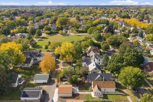 26-web-or-mls-920_Magnolia_Ave_E_Saint_Paul_MN_55106_004.jpg