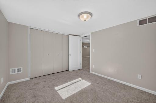 2999 Asbury Street, Roseville, MN 55113