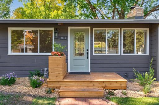 2999 Asbury Street, Roseville, MN 55113