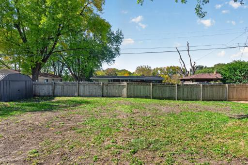 2999 Asbury Street, Roseville, MN 55113