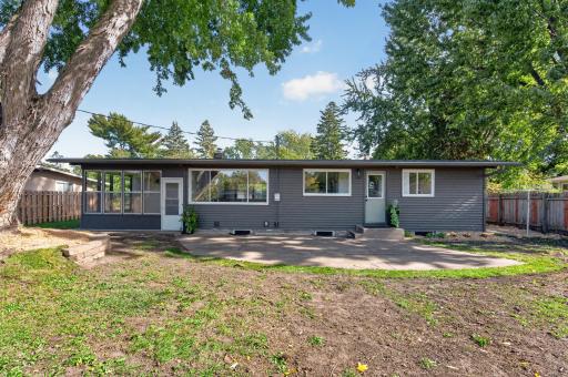 2999 Asbury Street, Roseville, MN 55113