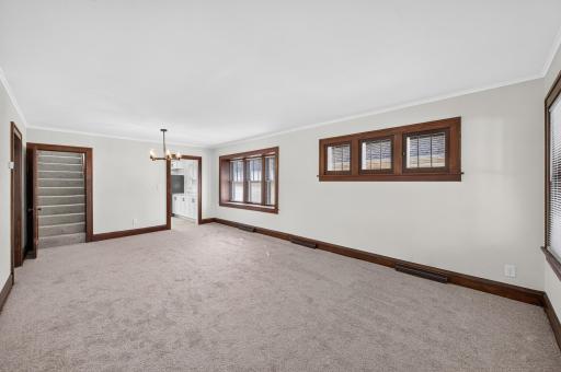 1190 Magnolia Avenue E, Saint Paul, MN 55106