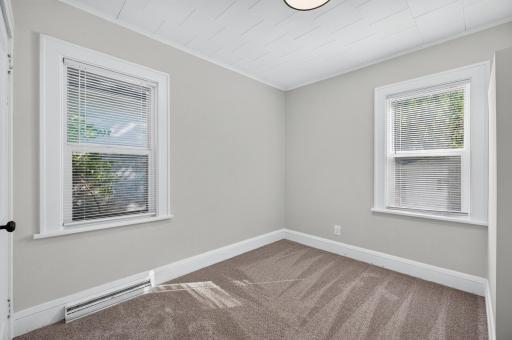 1190 Magnolia Avenue E, Saint Paul, MN 55106