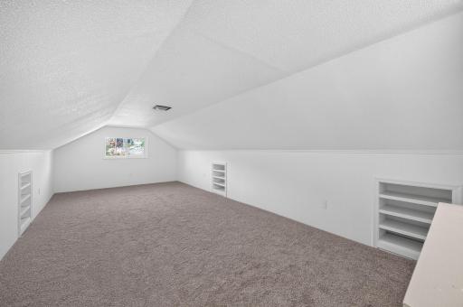 1190 Magnolia Avenue E, Saint Paul, MN 55106