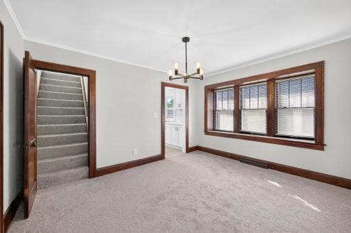 1190 Magnolia Avenue E, Saint Paul, MN 55106