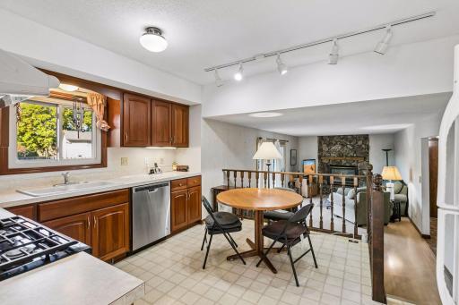 2825 Norwood Lane N, Plymouth, MN 55441
