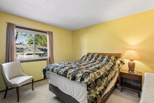 2825 Norwood Lane N, Plymouth, MN 55441