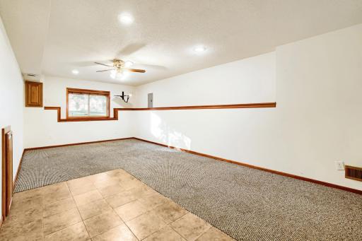 What a fantastic bonus space! This spacious finished 4th-level flex room offers endless possibilities! Perfect for a home theater, game room, exercise area, home office, or additional family room. This versatile space provides even more room to enjoy