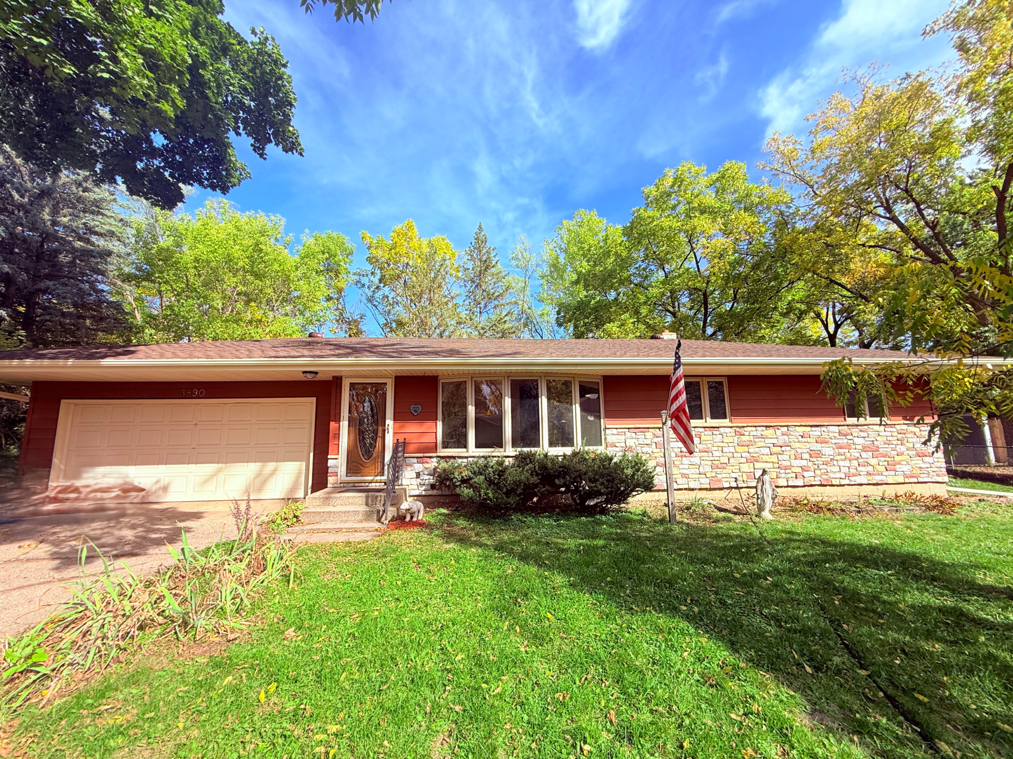Welcome to 3890 Hill Ave, White Bear Lake