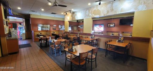 2909 S Washington Street, Grand Forks, ND 58201