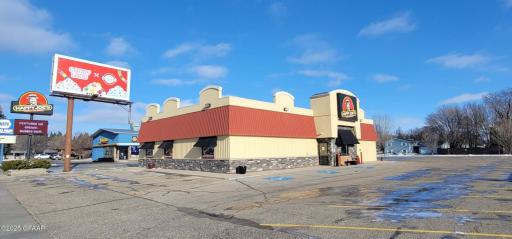 2909 S Washington Street, Grand Forks, ND 58201