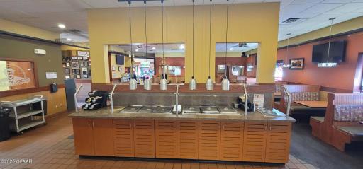 2909 S Washington Street, Grand Forks, ND 58201