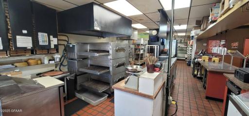 2909 S Washington Street, Grand Forks, ND 58201