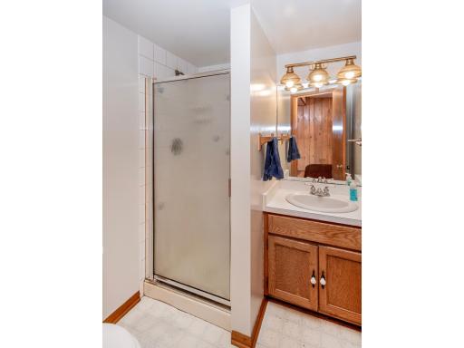 1595 Chamber Street, Saint Paul, MN 55106