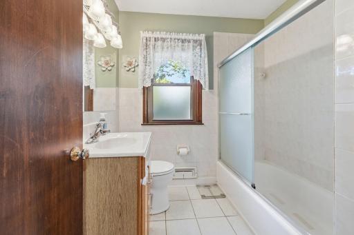 7208 Hartkopf Lane, Brooklyn Park, MN 55428