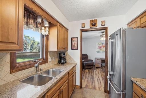 7208 Hartkopf Lane, Brooklyn Park, MN 55428