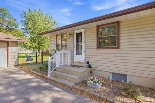 7208 Hartkopf Lane, Brooklyn Park, MN 55428