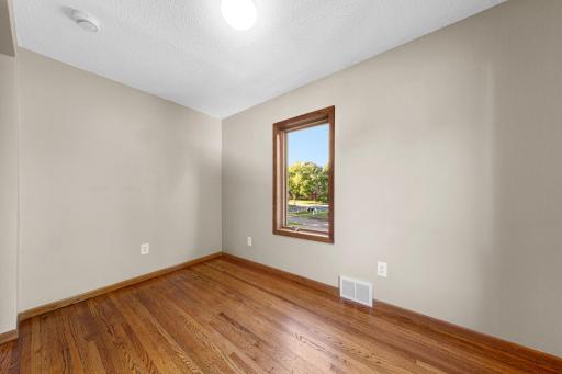 800 Crystal Lake Road E, Burnsville, MN 55306