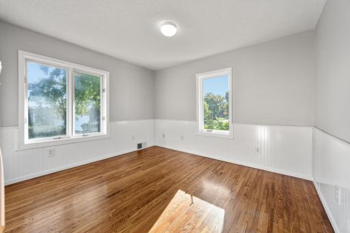 800 Crystal Lake Road E, Burnsville, MN 55306