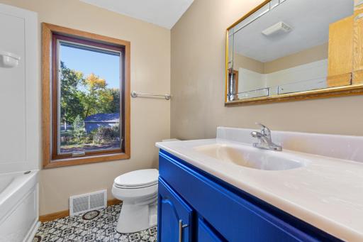 800 Crystal Lake Road E, Burnsville, MN 55306