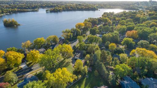 800 Crystal Lake Road E, Burnsville, MN 55306